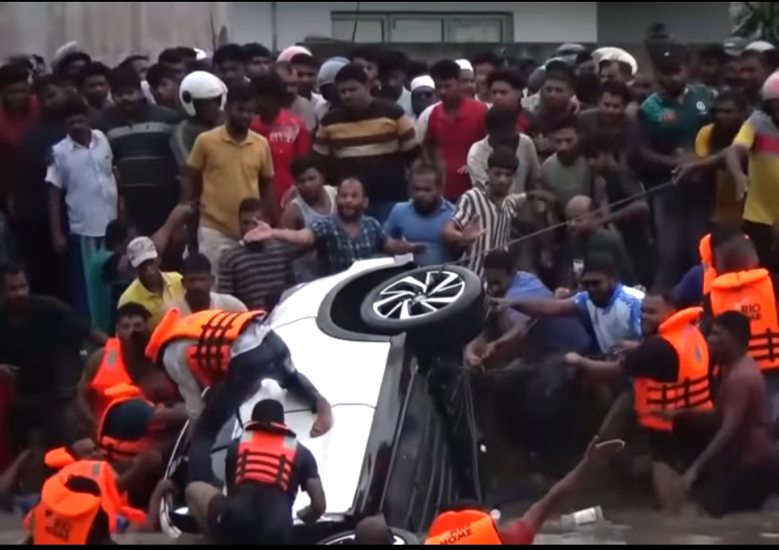 শ্রীলংকা বন্যায় ভয়াবহ পরিস্থিত